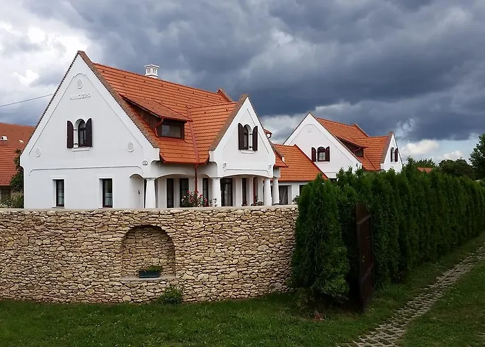 Casa de hóspedes Hétkanyar 4*